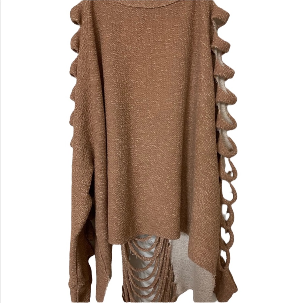 Cut outs X 1000 Muted pink sweater/shirt